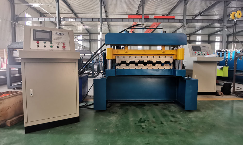 ​Machine de formage de tablier en acier