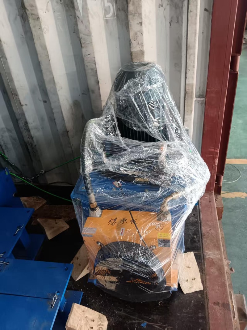 hydraulic station.jpg