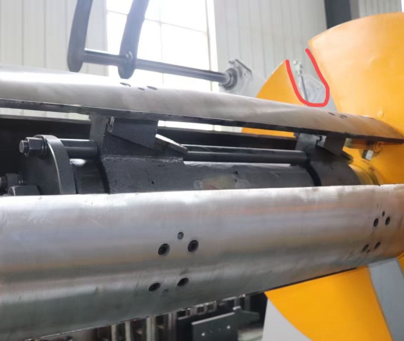 hydraulic decoiler.jpg