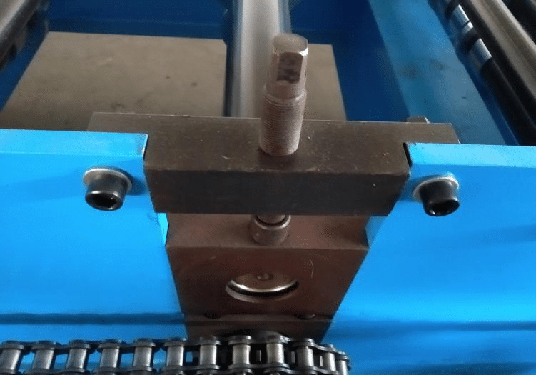 the detail of the roofing sheet machine