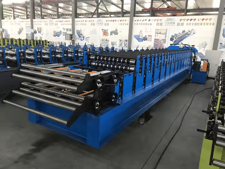 Double layer roofing sheet machine