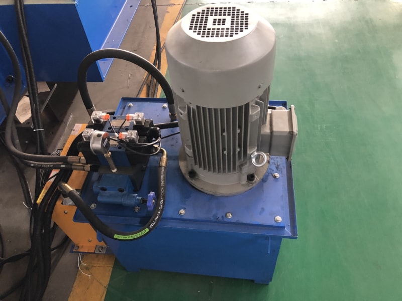 double-layer roll forming machine