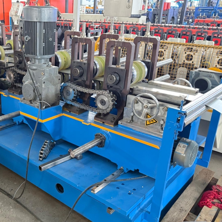 Ridge Cap Roofing Machine