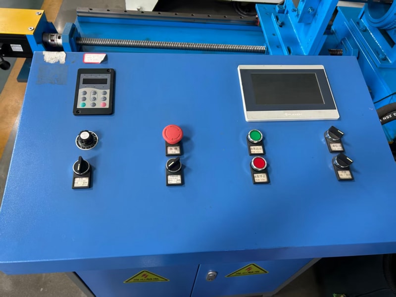 L angle roll forming machine