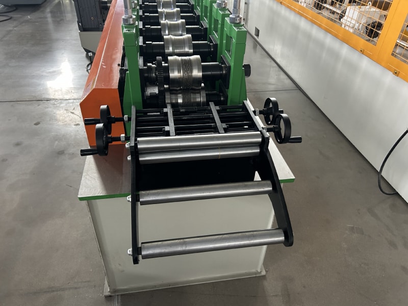 feeding device of the Roller Shutter Door Roll Forming Machine